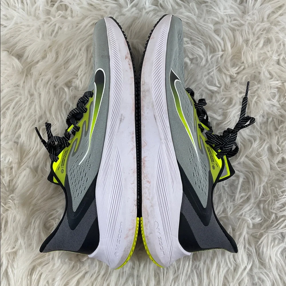 NIKE Air Zoom Winflo 7 'Smoke Grey Volt' Running Trainers Sneakers Size 12 - Picture 10 of 13